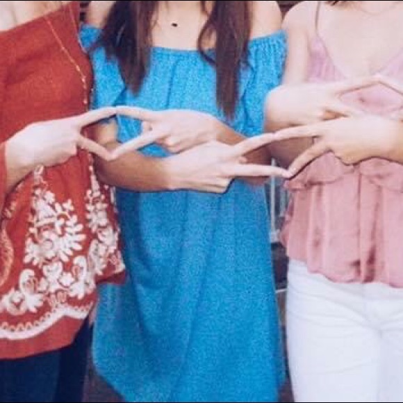 Off the Shoulder Ruffle Dress - Picture 4 of 4